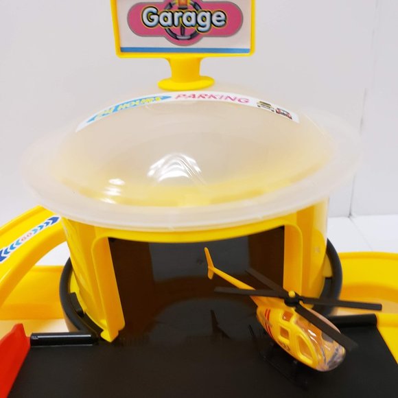 New Construction Trucks Play Set - Picture 12 of 14